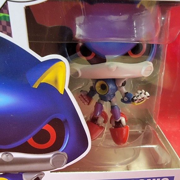 Metal sonic funko # 916 (nib) with pop protector - Picture 3 of 7